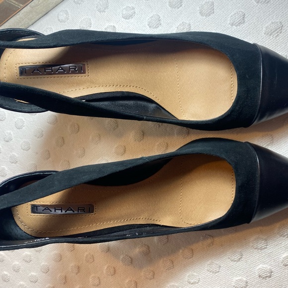 TAHARI Stella Black Suede/Leather Cap Toe Heel - Picture 9 of 16
